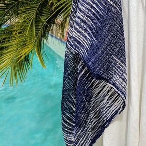 Macy's Accessories - 🌺Poncho Wrap 🌺 Macy's Accessories - 🌺Poncho Wrap 🌺